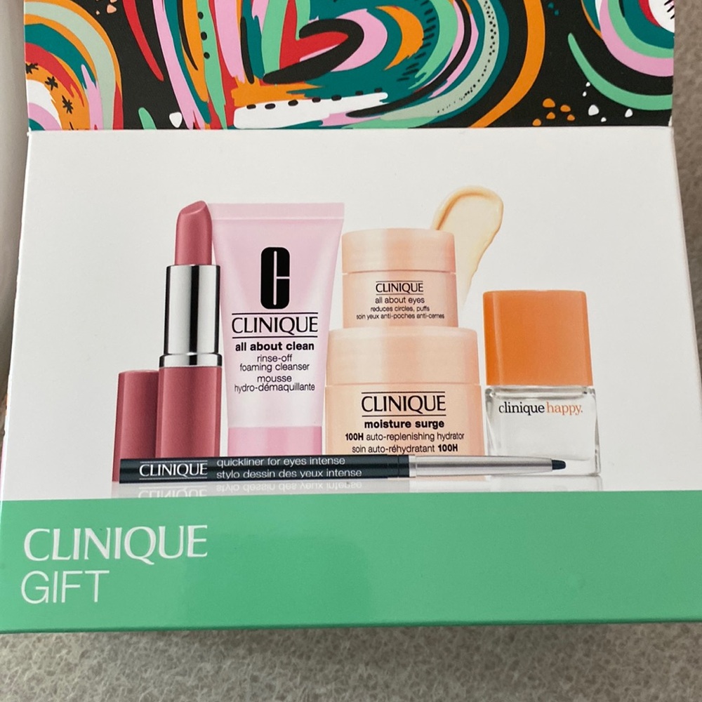 Clinique Gift Set, brand new.